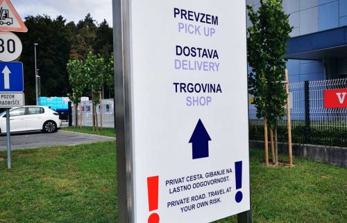 “Označevalna tabla za industrijske in poslovne objekte”